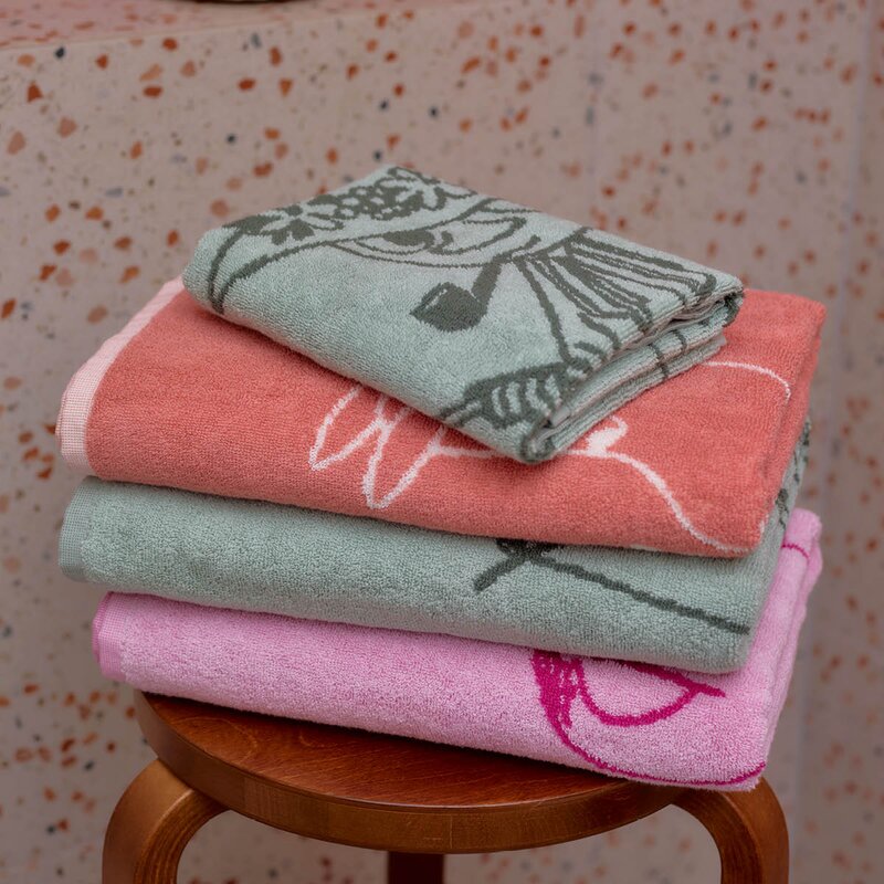 MoominArabia Mumin handduk 30x50 cm Snorkfröken rosa