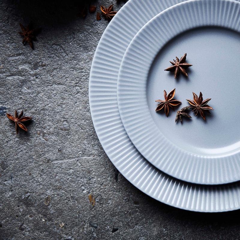 Aida Groovy Tallrik 27 cm Grå