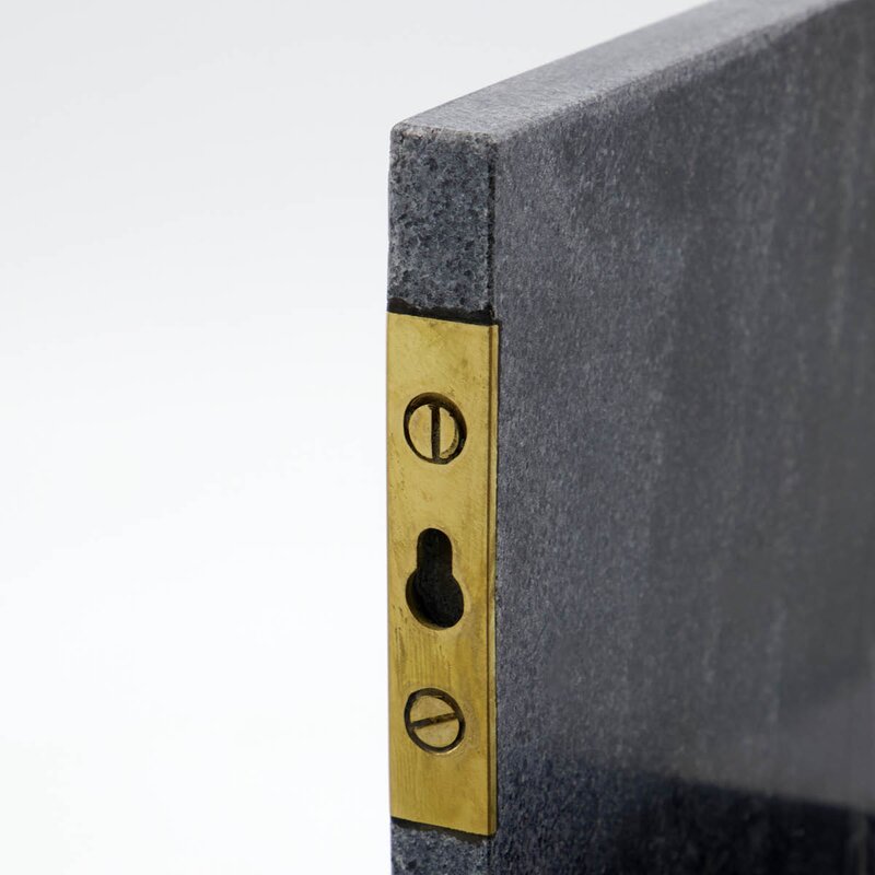 House Doctor Marr vägghylla i marmor 50 cm svart marmor