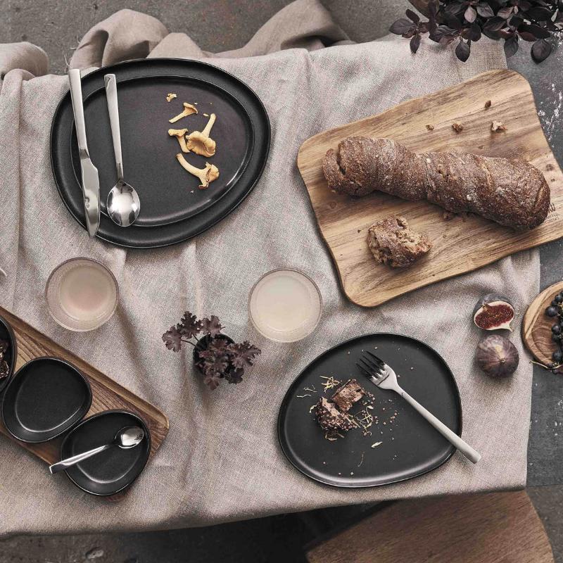 Aida RAW Organic Tallrik 24x21 cm Titanium Black