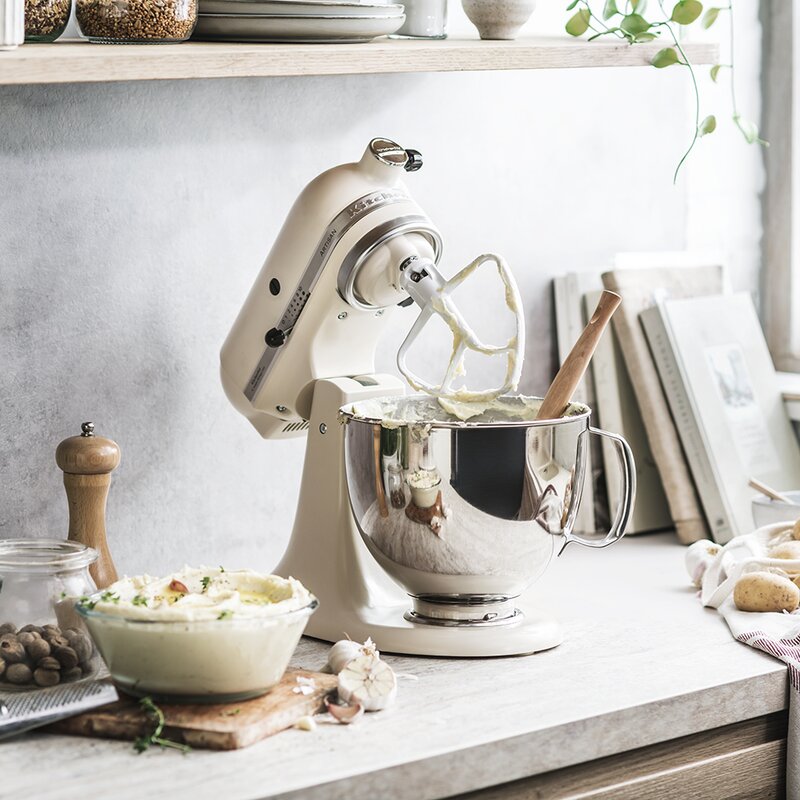 KitchenAid Artisan köksmaskin 4,8 L 5KSM175 Fresh Linen