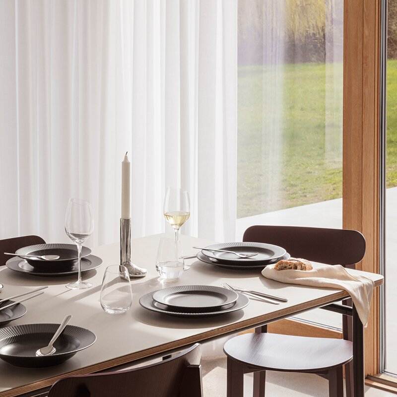 Eva Trio Legio Nova tallrik 28 cm svart