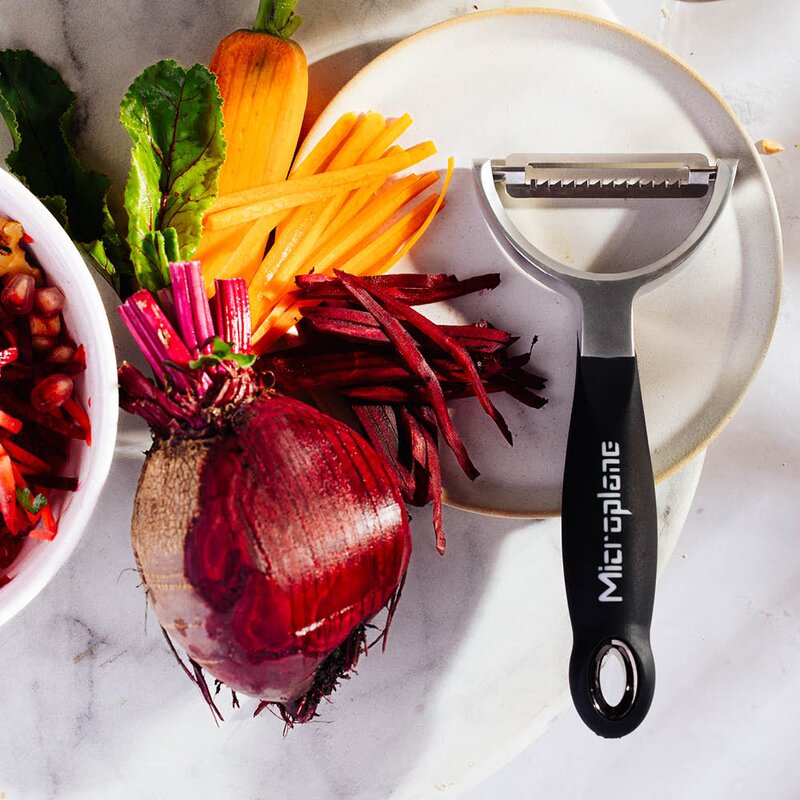 Microplane Professional Y-skalare julienne svart