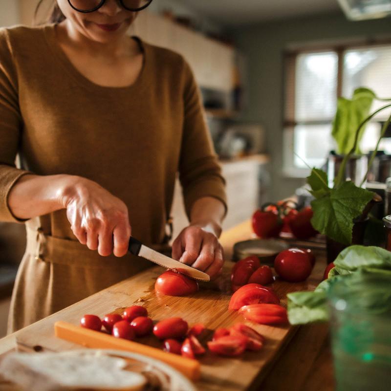 Fiskars Functional Form Tomatkniv 12 cm