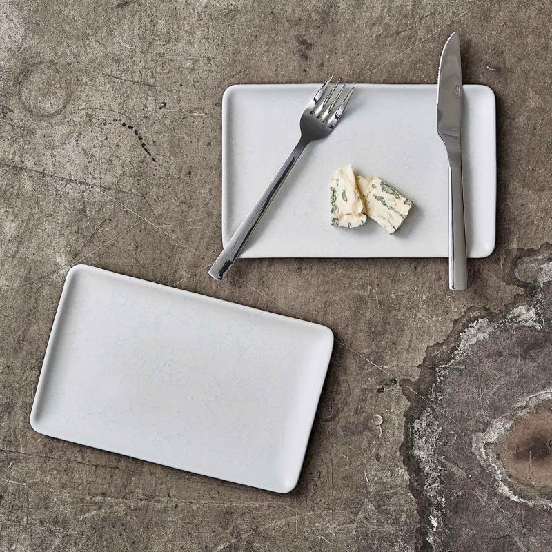 Aida Raw Crafted Arctic White Tallrik 23x15 cm