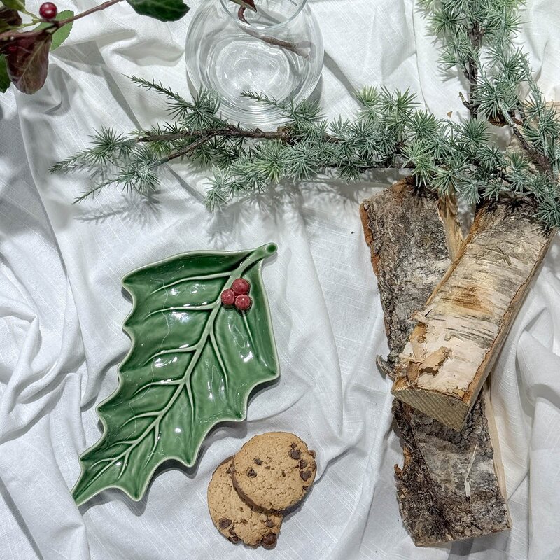 Bordallo Pinheiro Holly fat 27,5 cm mistel blad grön