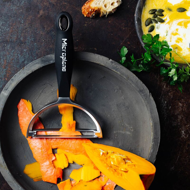 Microplane Professional XL-skalare svart