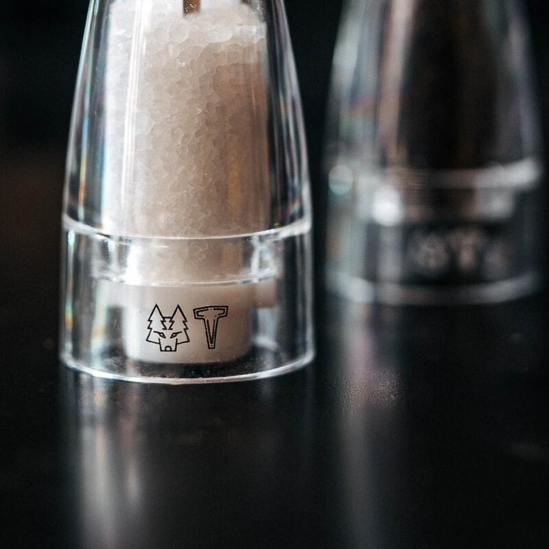 Vargen & Thor Axia salt- och pepparkvarn 14,5 cm 2 delar akryl klar