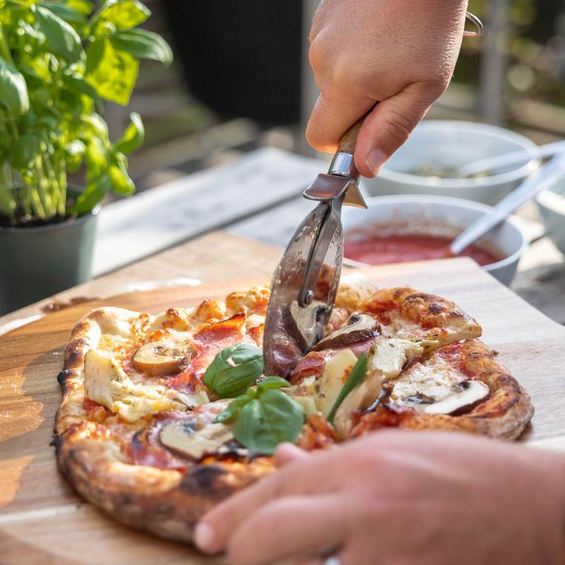 Kamado SUMO Pizzaskärare Akacia