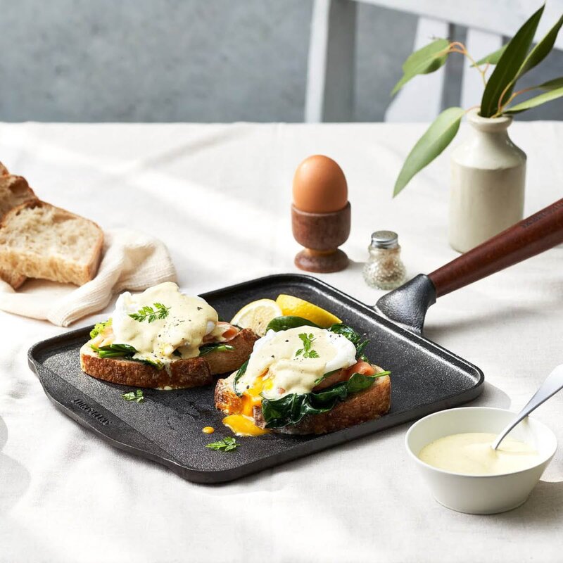 Skeppshult Traditional pannkakspanna fyrkantig 25 cm med trähandtag