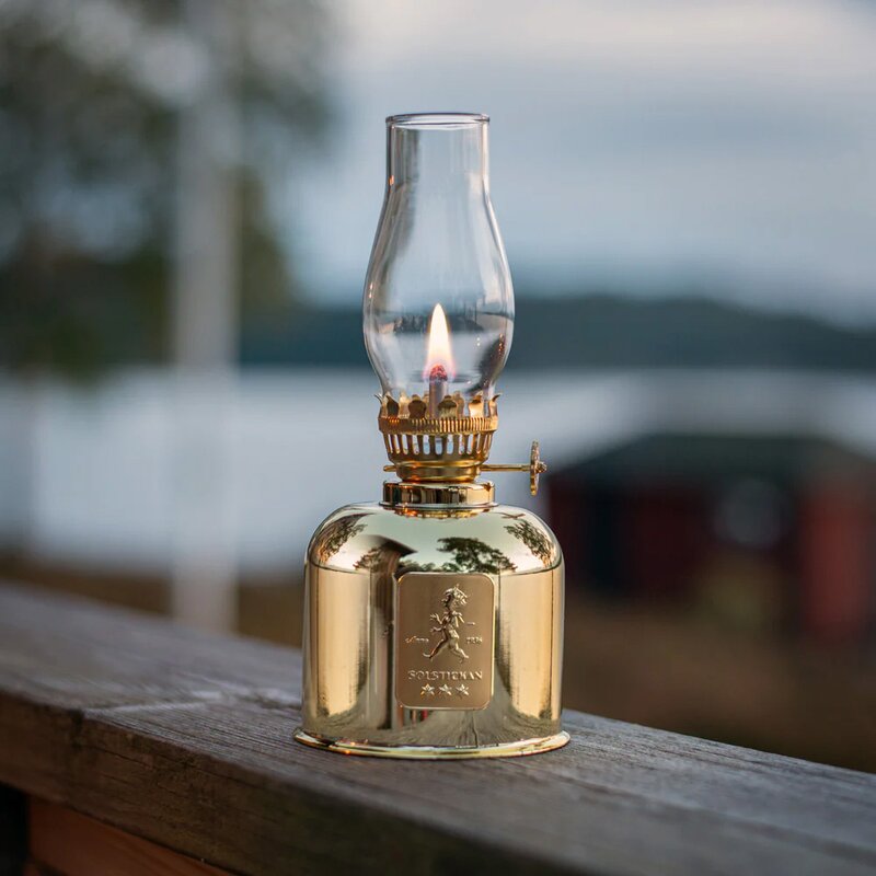 SOLSTICKAN Oljelampa 20 cm Guld