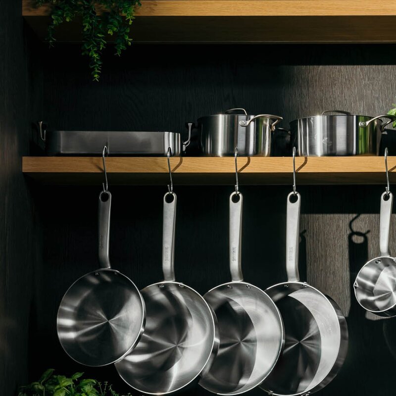 Skottsberg Ugnsform med galler 25x35 cm rostfritt stål