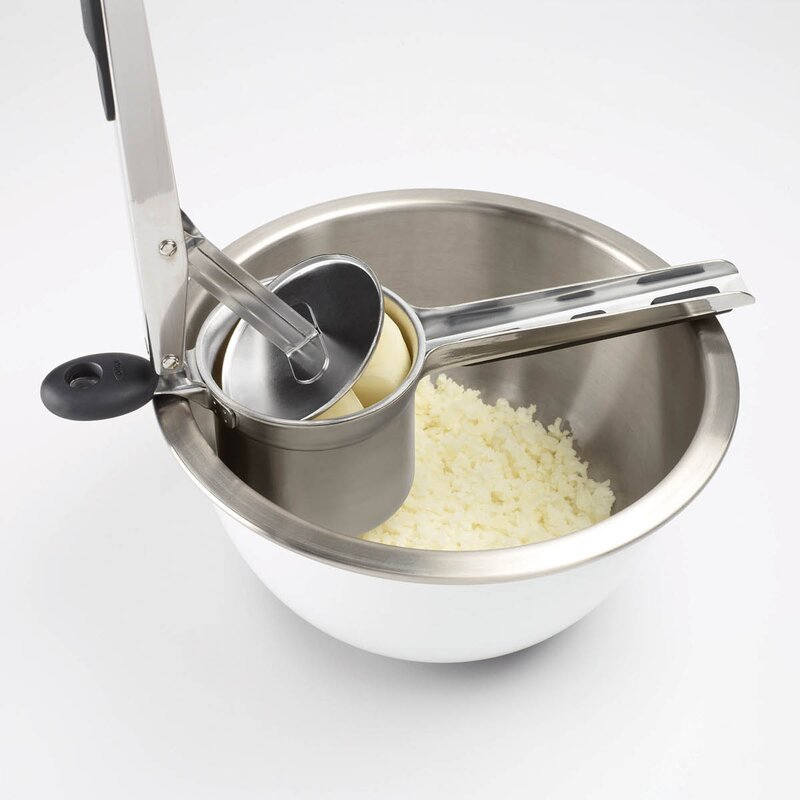 Oxo Potatispress 33 cm rostfritt stål/svart