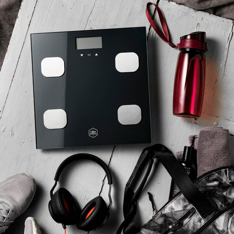 OBH Nordica Fitness Tracker BMI badrumsvåg 150 kg svart