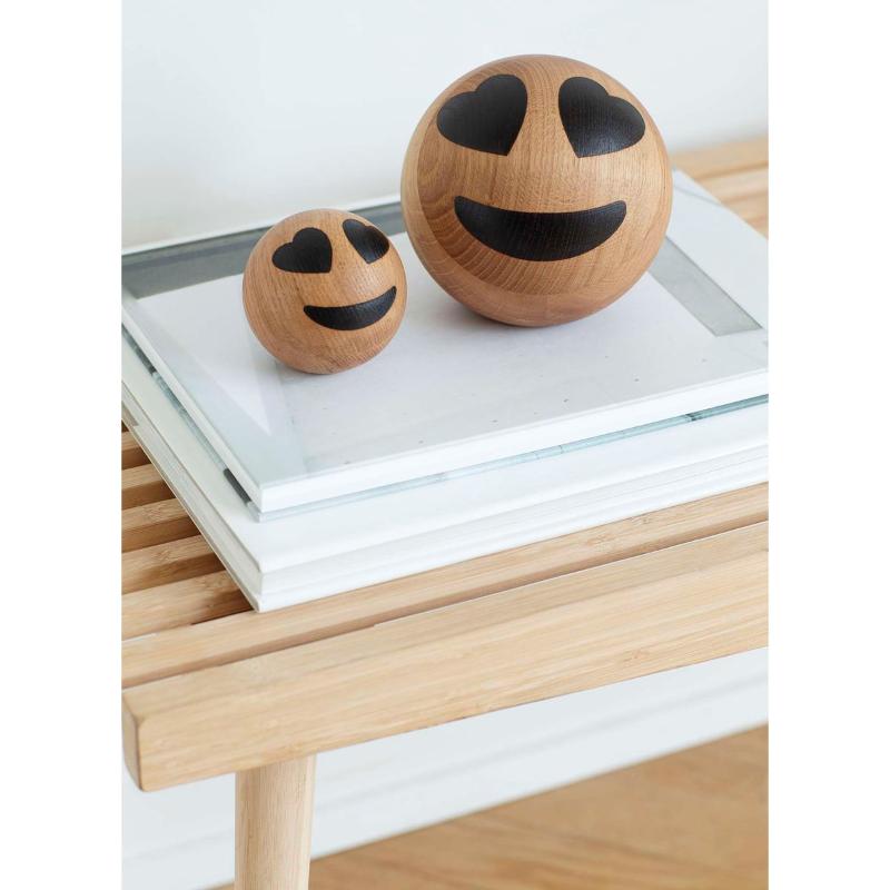 Spring Copenhagen Emojiboll Ek 11 cm Big heart eyes 