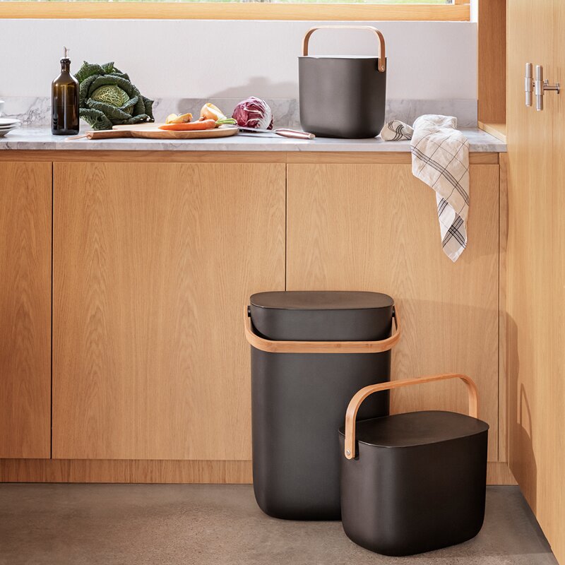 Eva Solo Reflect sopsorteringshink 33 L svart