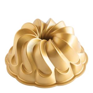 Nordic Ware Pirouette Bundt® Bakform 2,4 L Guld