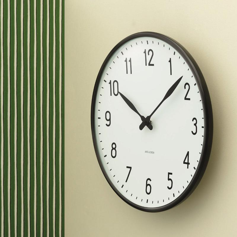 Arne Jacobsen Station Väggur 21 cm Vit