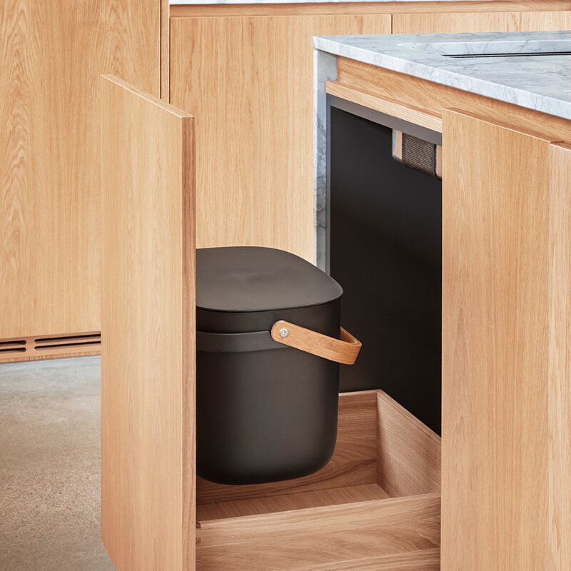 Eva Solo Reflect sopsorteringshink 16 L för 2 påsar svart