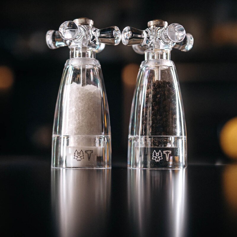 Vargen & Thor Axia salt- och pepparkvarn 14,5 cm 2 delar akryl klar