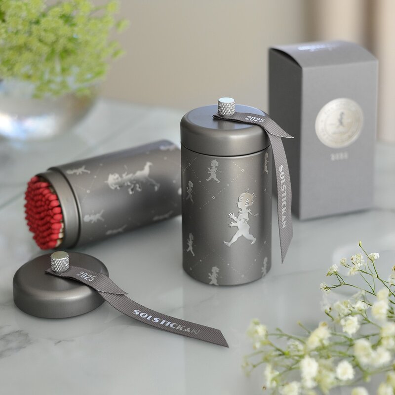 SOLSTICKAN Tändsticksrör 2025 års design silver