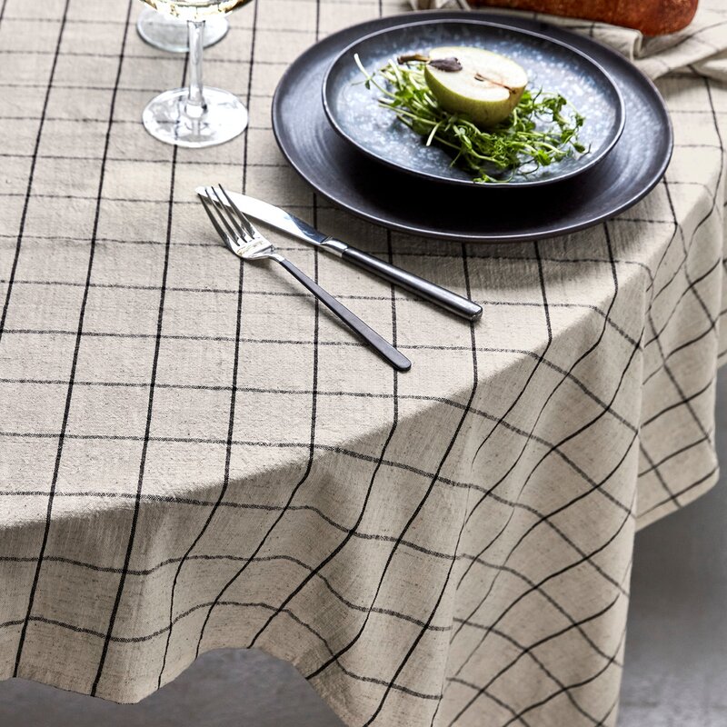 House Doctor Join duk 150x150 cm svart/off-white