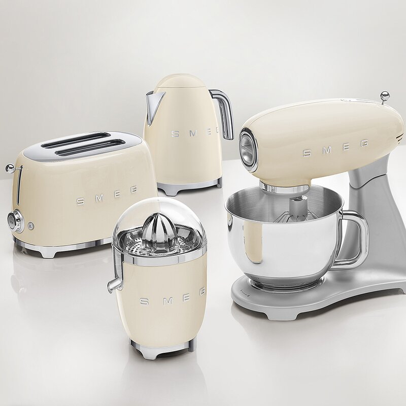 SMEG Citruspress CJF01 matt Creme