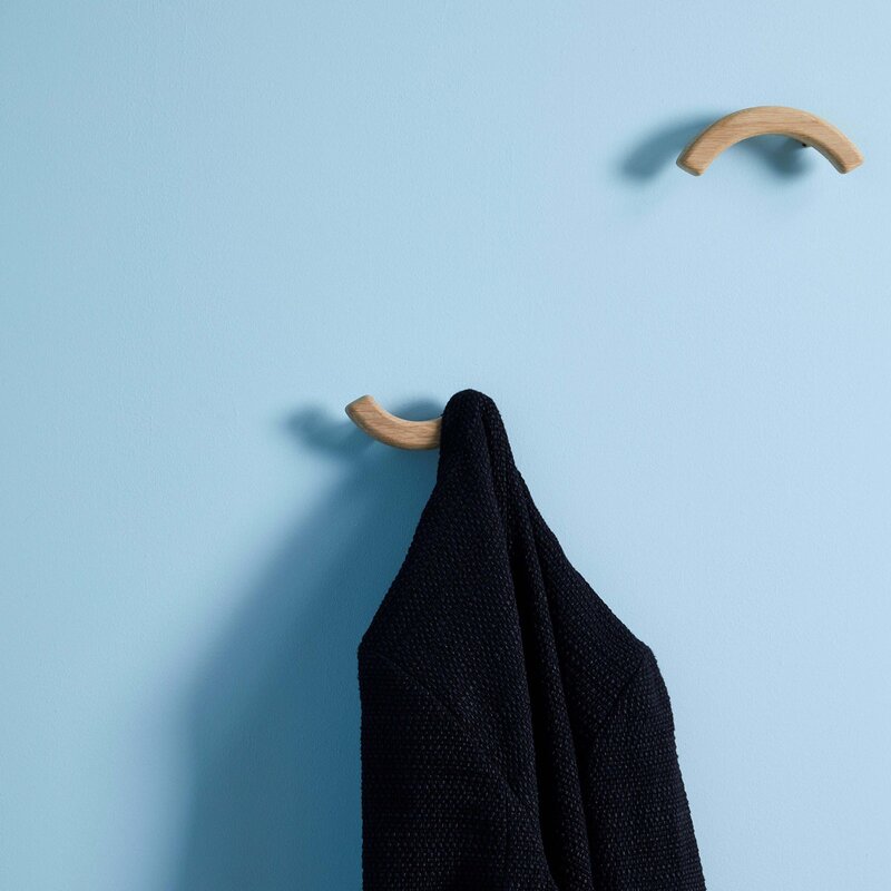 Andersen Bow klädkrok 13 cm ek