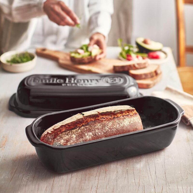 Emile Henry Brödform rektangulär 4,5 L svart