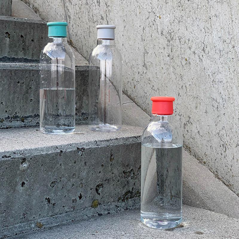 RIG-TIG Drink-It Vattenflaska 75 cl Ljus Grå