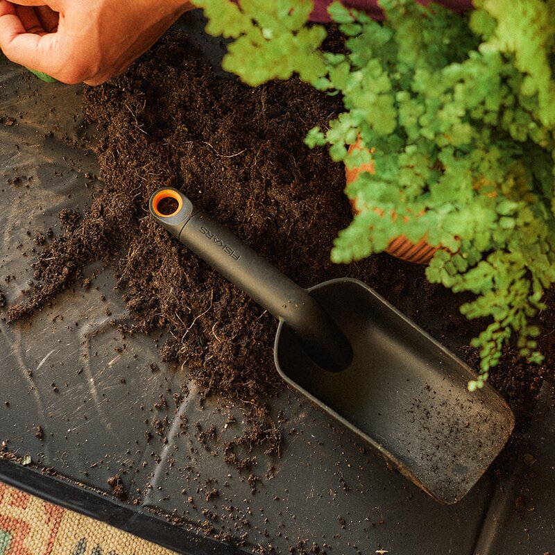 Fiskars Planteringsspade 35 cm svart