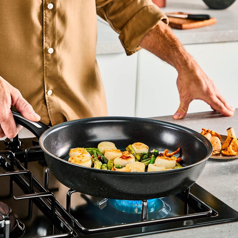 Tefal Exceptional Ceramic stekpanna 32 cm svart