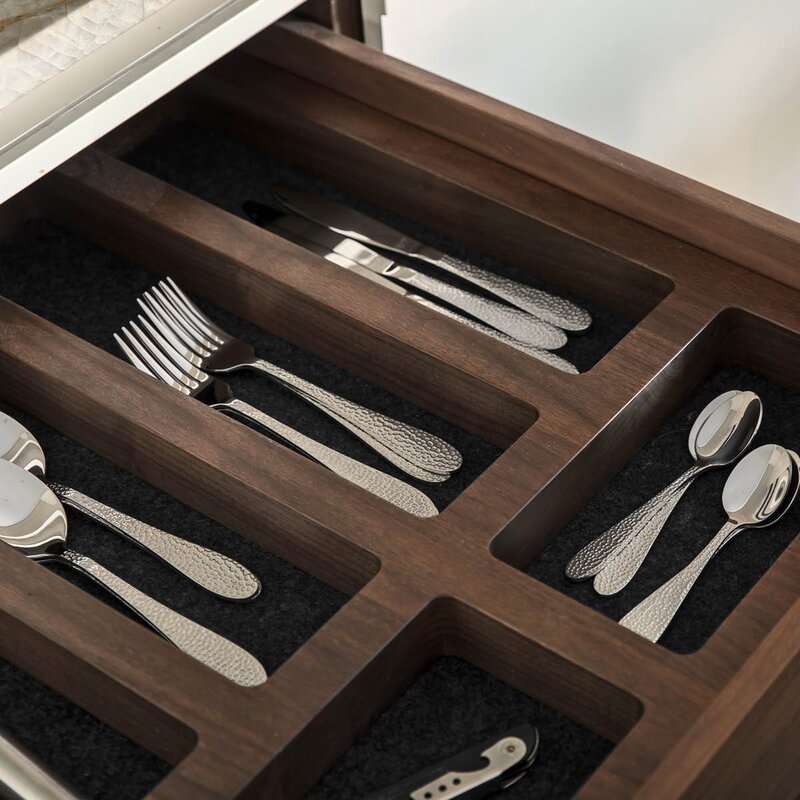 Vargen & Thor Frost Gråfot bestickset 16 delar stål