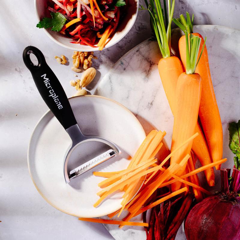 Microplane Professional Y-skalare julienne svart