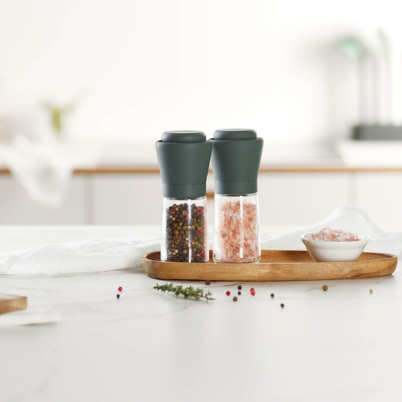 Lékué Saltkvarn och pepparkvarn 15,2 cm 2 delar grå/klar