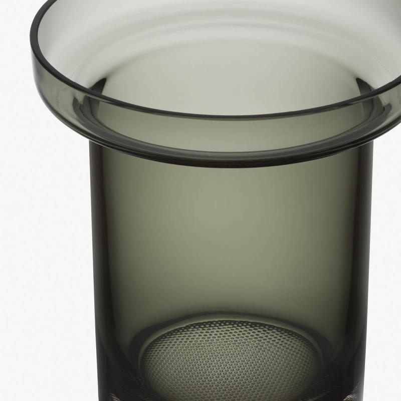 Kosta Boda Limelight Tulpanvas 19,5 cm Rökgrå