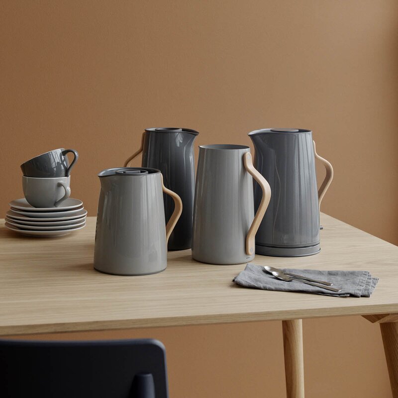 Stelton Emma serveringskanna 2L grå