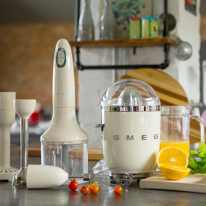 SMEG Citruspress CJF01 matt Creme