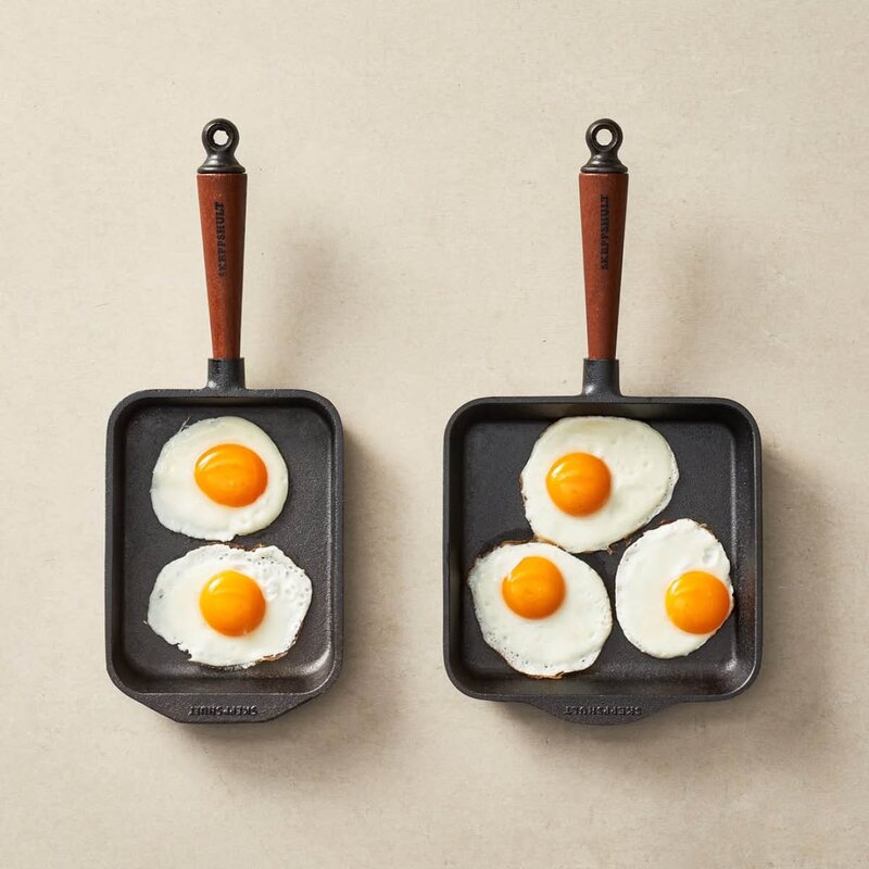 Skeppshult Traditional omelettpanna rektangulär 16x22 cm med trähandtag