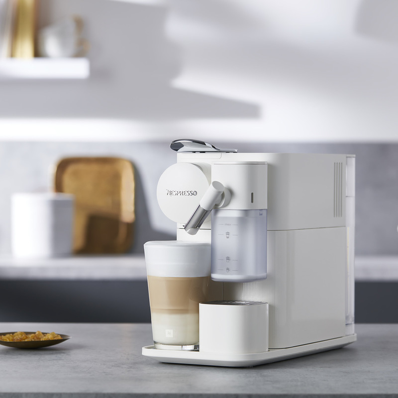 Nespresso, Lattissima One Kaffemaskin EN510.W Vit - Kitch'n