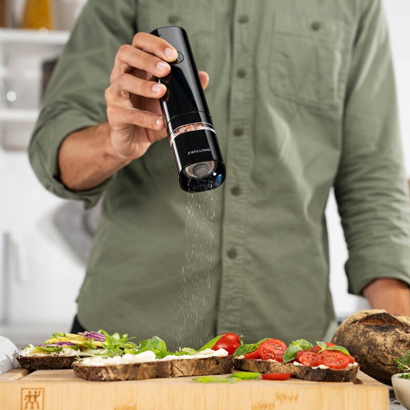 Zwilling Enfinigy elektrisk saltkvarn / pepparkvarn 21,3 cm svart