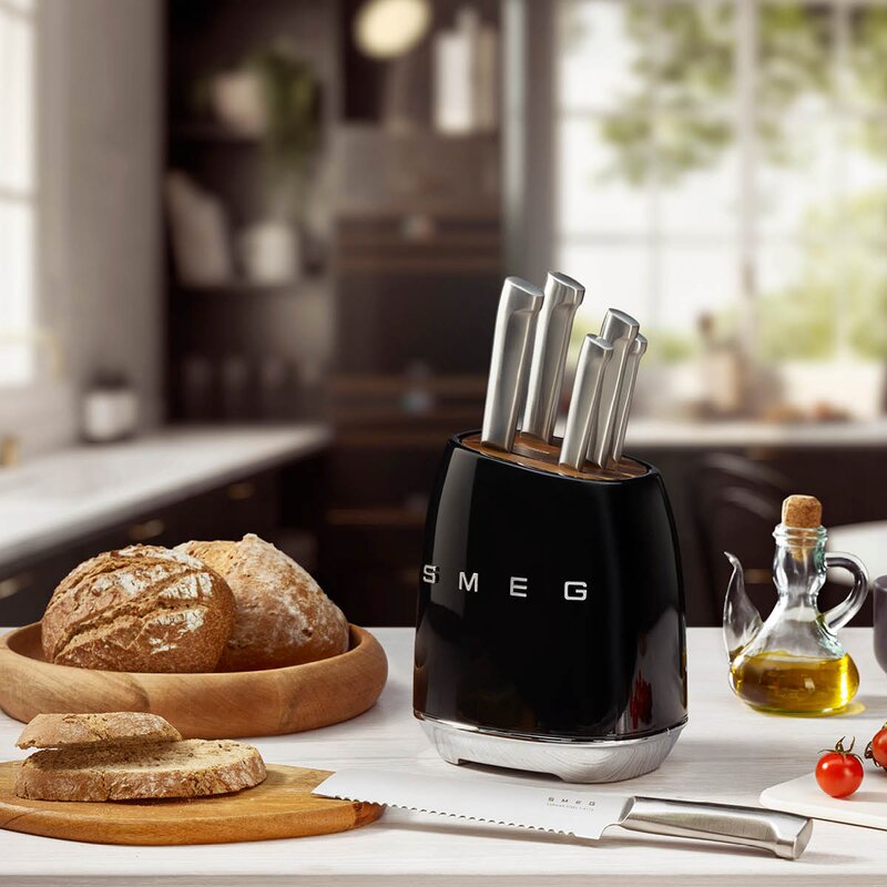 SMEG knivblock med 6 knivar KBSF02 svart