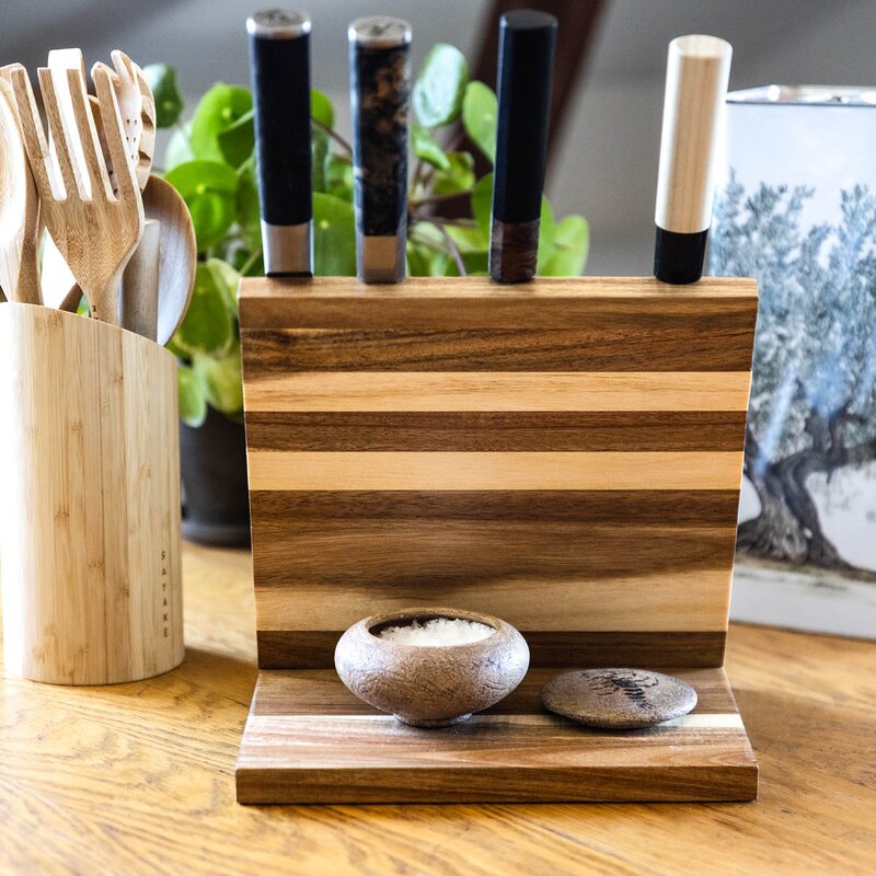 Satake Magnetiskt knivställ 24 cm akacia