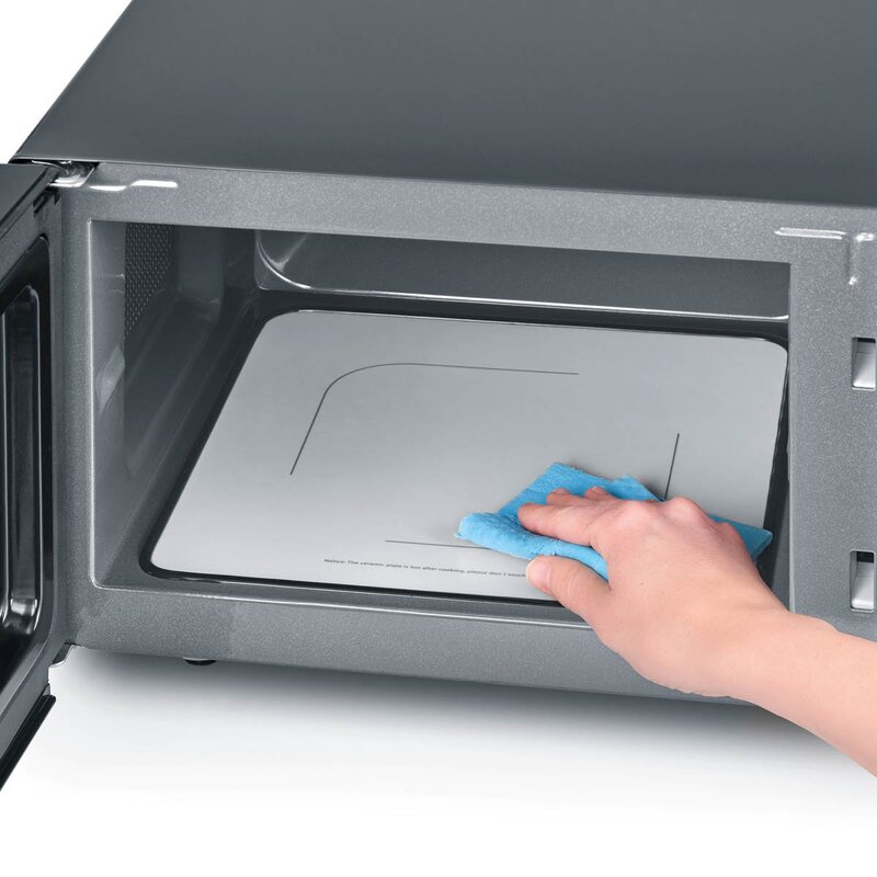 Severin Mikrovågsugn MW7762 med glasbotten och grill 20 L 800W