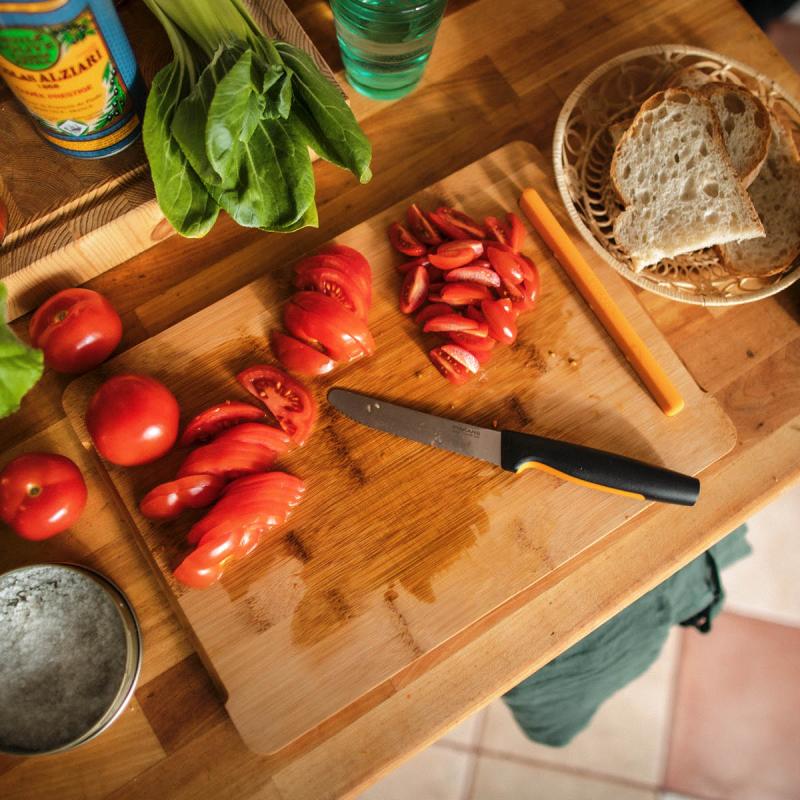 Fiskars Functional Form Tomatkniv 12 cm