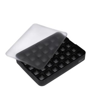 Lurch Isbitform till tärningar 2x2 cm Svart