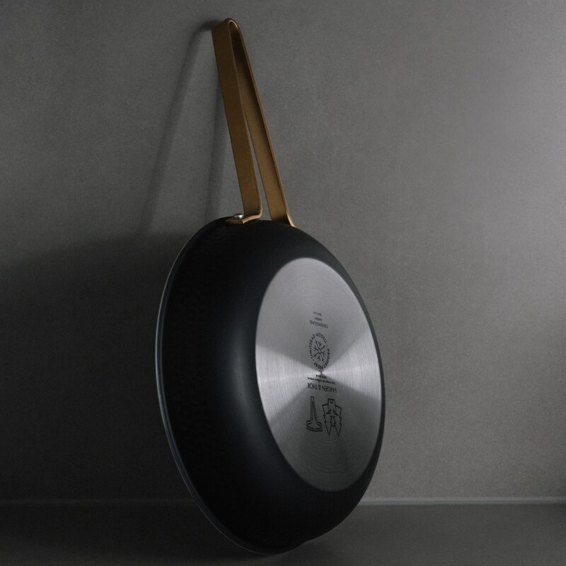 Vargen & Thor Arvet Modell XB Jr stekpanna 22 cm svart/mässing