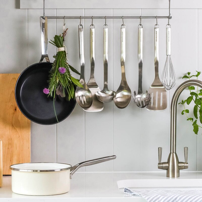 KitchenAid Premium stekspade perforerad 35 cm rostfritt stål