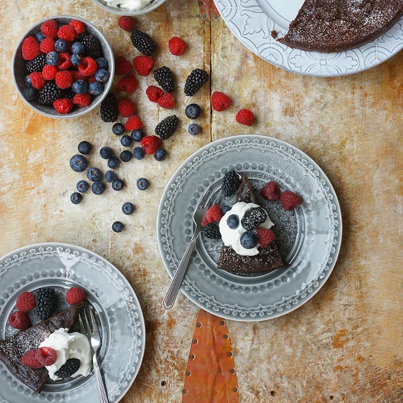 Bordallo Pinheiro Rua nova tallrik flat 22 cm grå