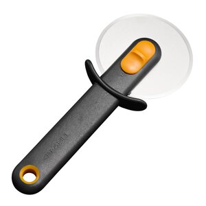 Fiskars Functional Form pizzahjul 26x8 cm svart/rostfritt stål